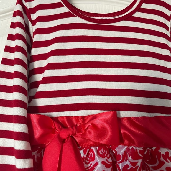 She Bloom Red and White Floral Dress - Picture 2 of 4